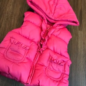 Baby Girls Puffy Vest! 3-6 months EUC!